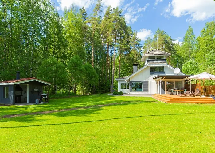 Tuuliniemi Villa *