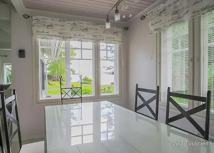 Tuuliniemi Villa *